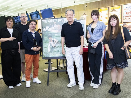 左起-導演姜寧 ,發行人王師 ,國影中心董事長褚明仁,導演朱延平,導演舒夢蘭,製作人曾琳貽。(圖/禾力文創 提供)