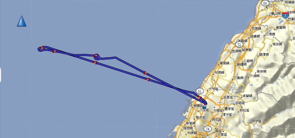 海巡署偵防分署空勤吊掛分隊台中第二小隊接獲任務後從台中機場起飛，飛往郵輪所在海域進行救援。（圖／海巡署）