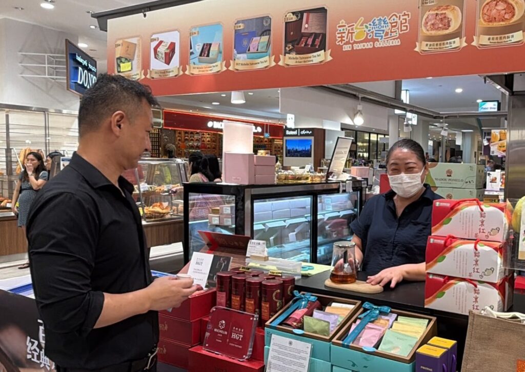 貓里紅茶品茗嚐鮮。(圖/苗栗縣政府農業處提供)