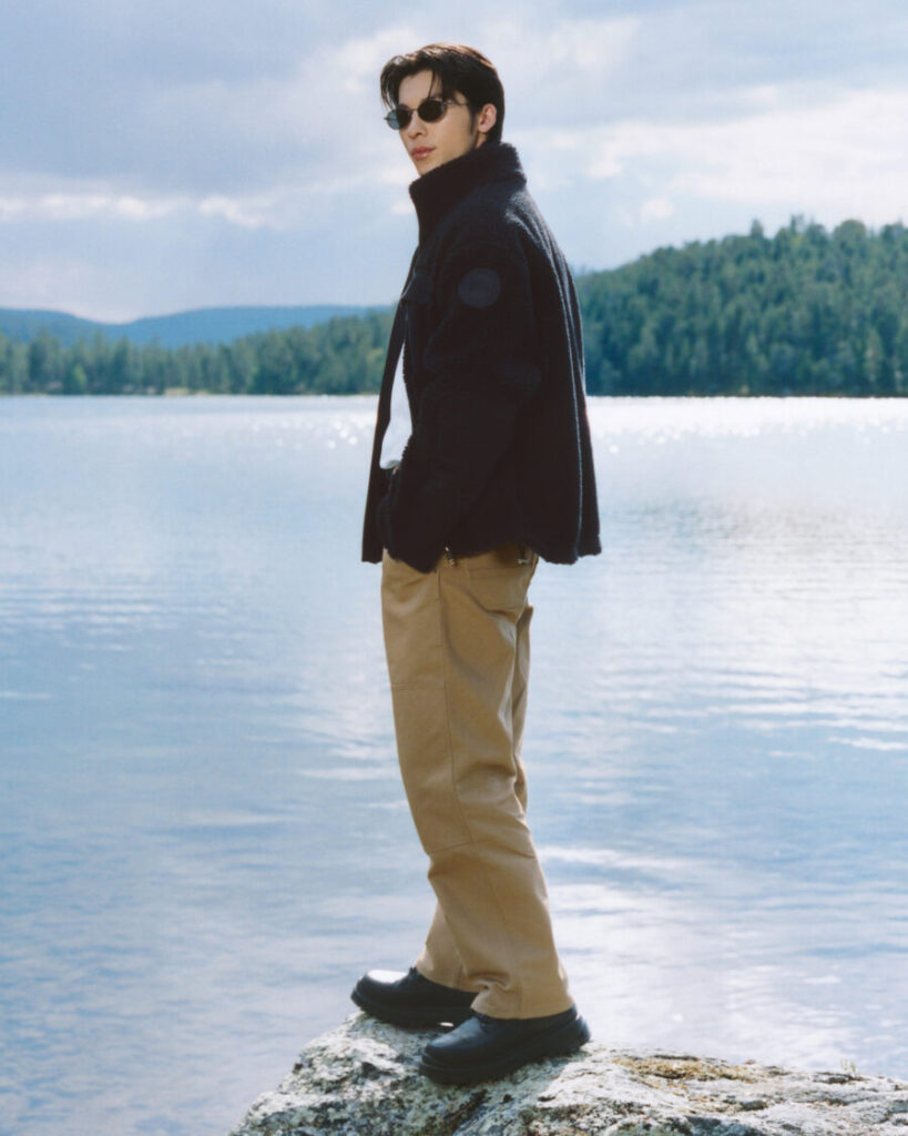 Canada Goose 全球品牌大使許光漢演繹富有層次感的 Harrier 抓絨外套搭配 Beaumont 。(圖/CANADA GOOSE提供)