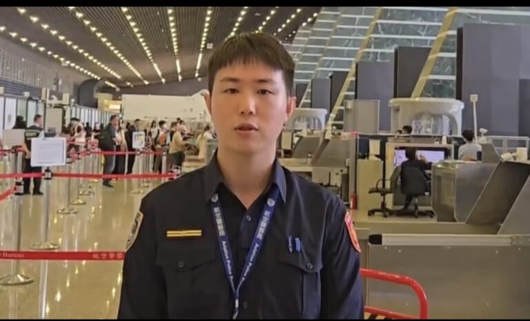 航空警察局安全檢查大隊第一隊 分隊長黃建鈞說明安檢措施(圖／記者戴昱弘 翻攝）
