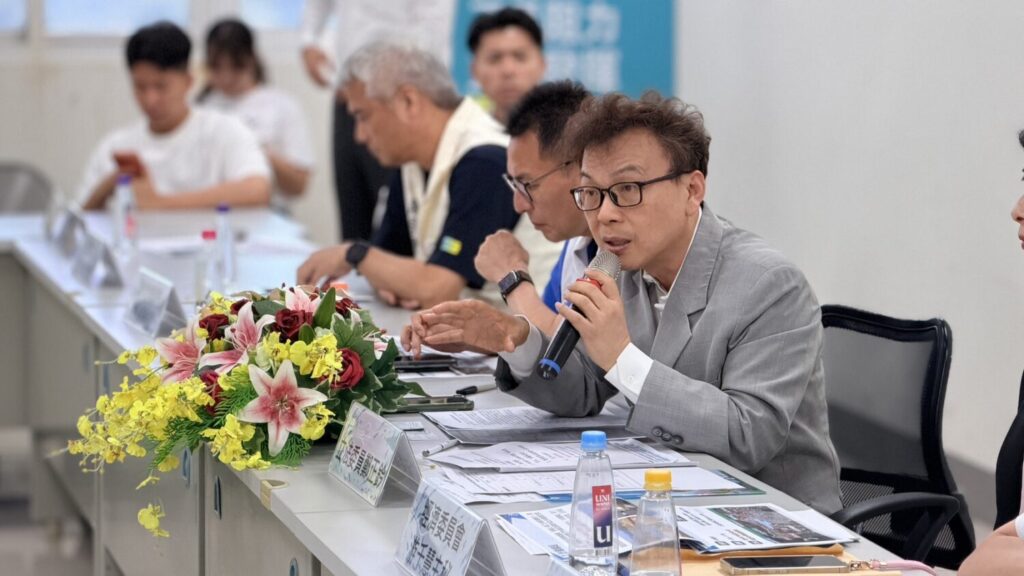 鄭正鈐連續3年協調中央、地方及漁業團體，南寮漁港港區疏浚經費由原本每兩年約2,500萬元，提高至每年約4,000萬元。(圖／記者翻攝)