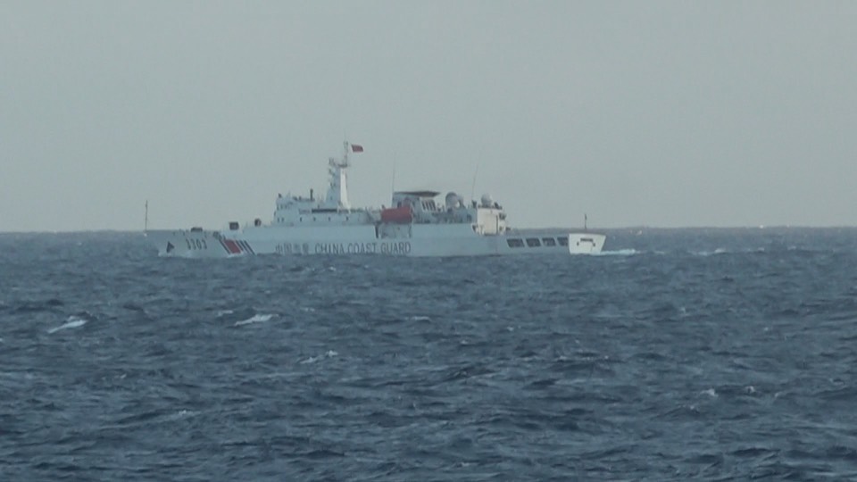 中國海警3303海警船3303現身我東沙限制水域！(圖／鄭自達 翻攝)