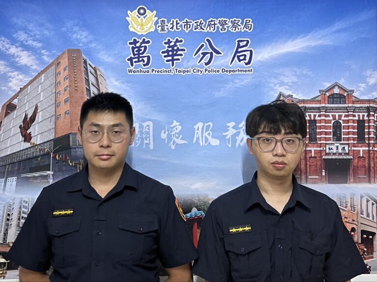 萬華分局西園路派出所員警林耘寬(左)、施泓均(右)。(圖/記者 趙靜姸翻攝)