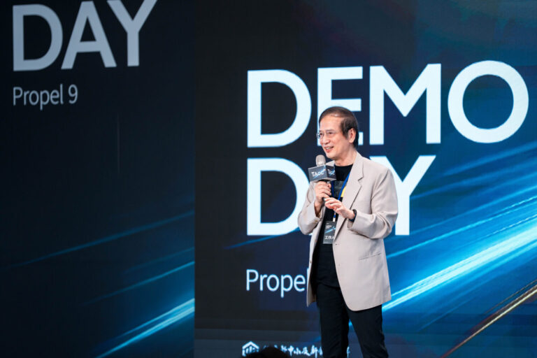TAcc+創辦人暨銳企執行長王崇智於第九屆 Propel Demo Day 致詞。(圖/ Tacc+ 提供)