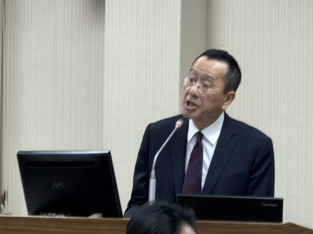 顧立雄部長赴立法院報告：國軍以「強化內部管理、落實宣導教育、深植防險觀念」為軍紀安全核心。(圖/司徒 攝）
