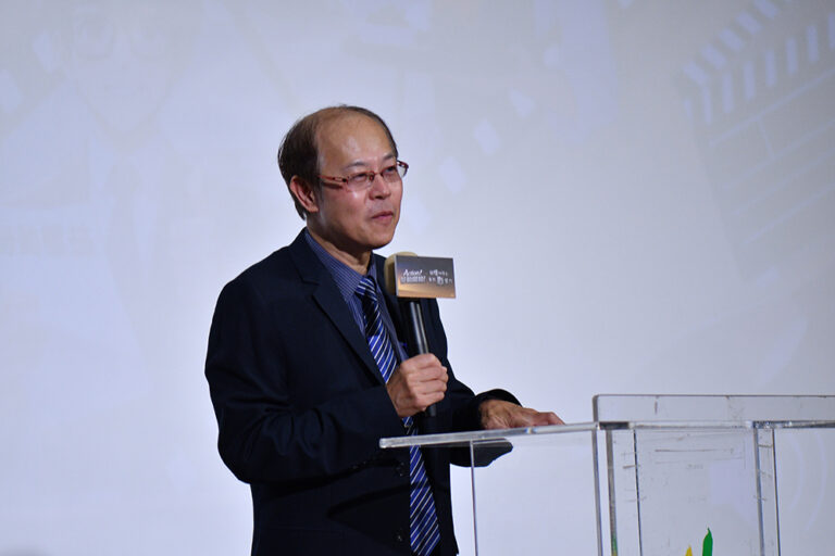 臺北市政府勞動局江明志副局長出席頒獎典禮致詞。(圖／臺北市政府勞動局提供)