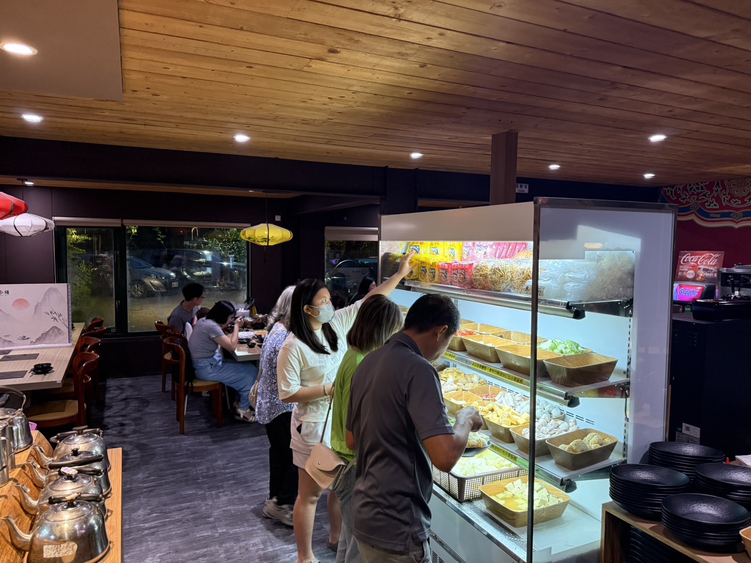 金山當地的寵物友善餐廳,可帶毛孩一同入內用餐。