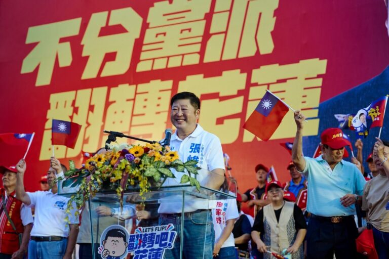 張峻最後強調,競選總部成立不是終點,而是承擔責任的開始。他將持續深入基層,傾聽鄉親需求,以具體政策爭取支持,讓花蓮從政治對立走向合作,從等待改變走向主動創造未來。(圖/記者 趙靜姸翻攝)